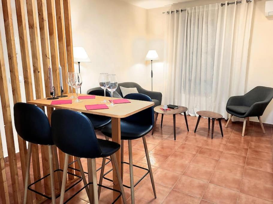 Flamenco, Apartamento Exclusivo De Dos Habitaciones En El Pleno Del Casco Antiguo, Alicante, Playa, Centro Historico, Rambla Luaran gambar
